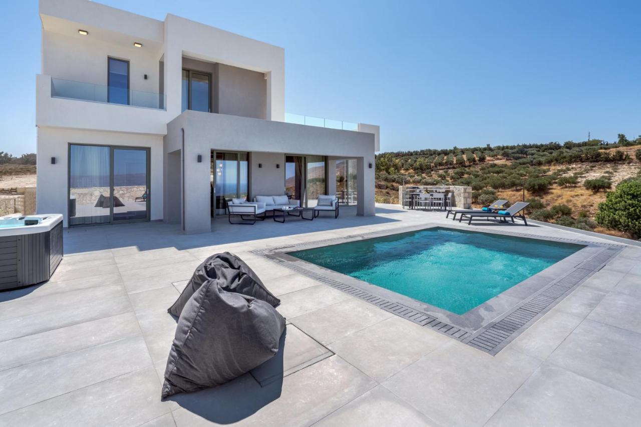 Luxurious Villa Cretan Aura With Private Heated Pool, Jacuzzi And Playroom Agios Ioannis  Zewnętrze zdjęcie