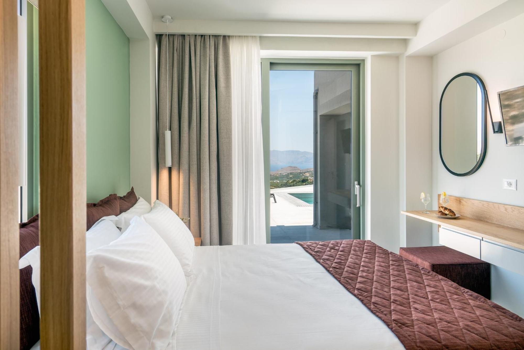 Luxurious Villa Cretan Aura With Private Heated Pool, Jacuzzi And Playroom Agios Ioannis  Zewnętrze zdjęcie